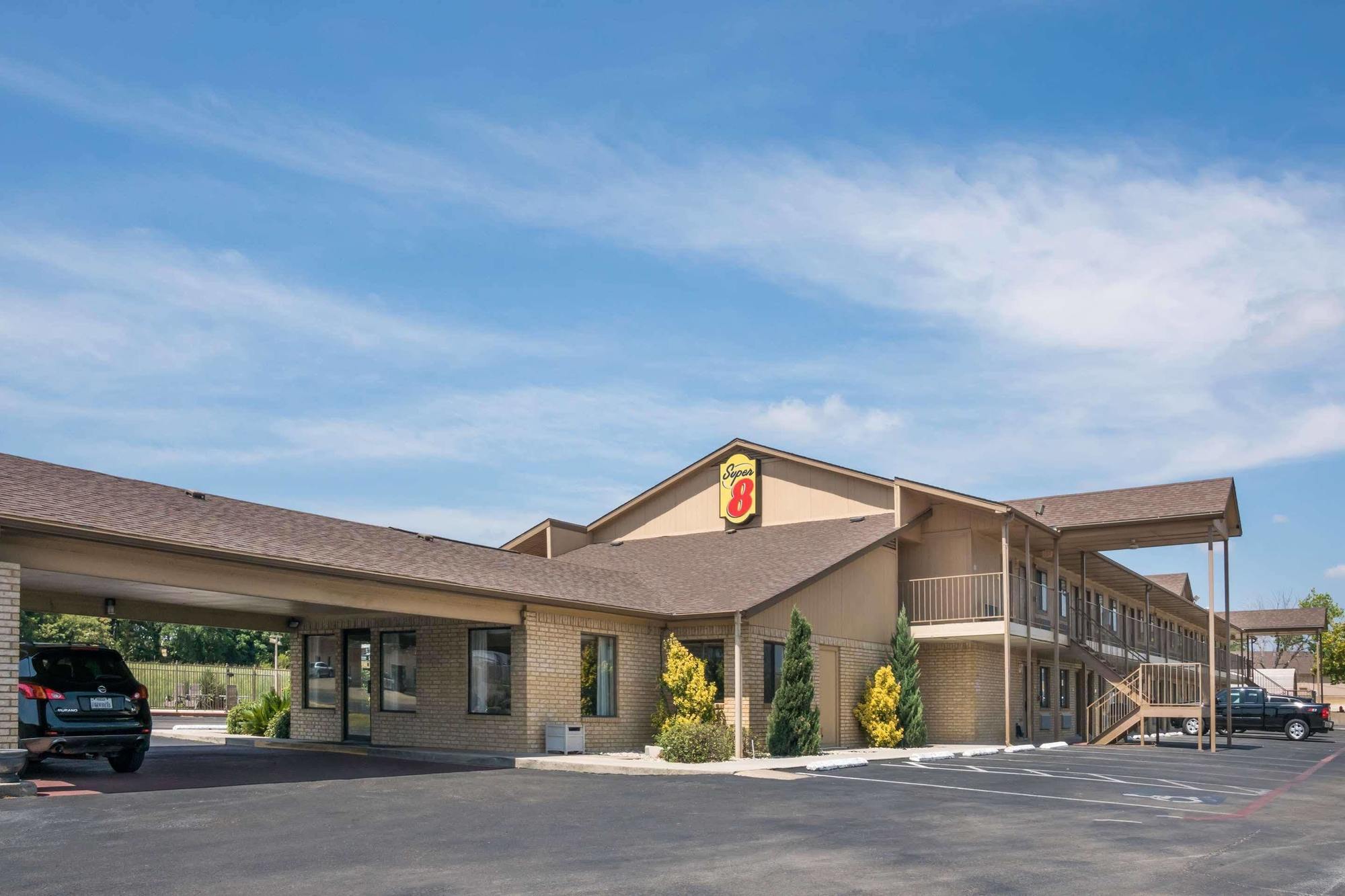 Hill Country Inn And Suite Copperas Cove Dış mekan fotoğraf